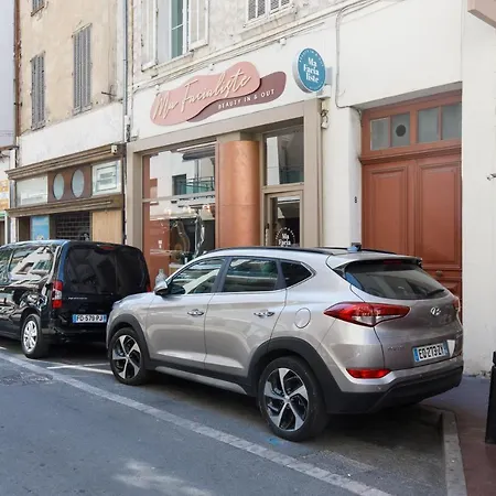 Cocoon Yourhosthelper Cannes